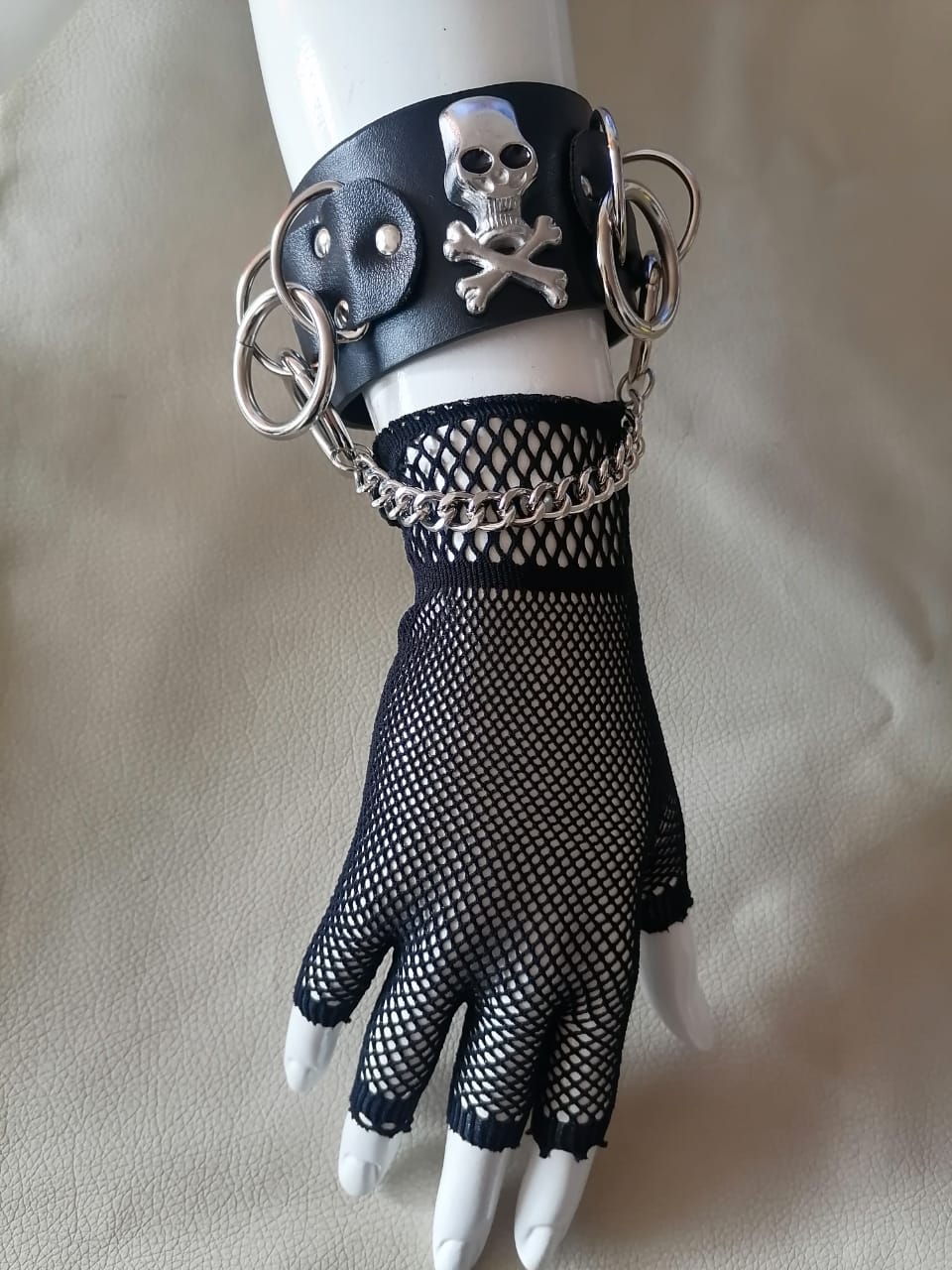 Pulsera Gotica, para completar tu outfit, dark, gotico, egirls, punk, rock