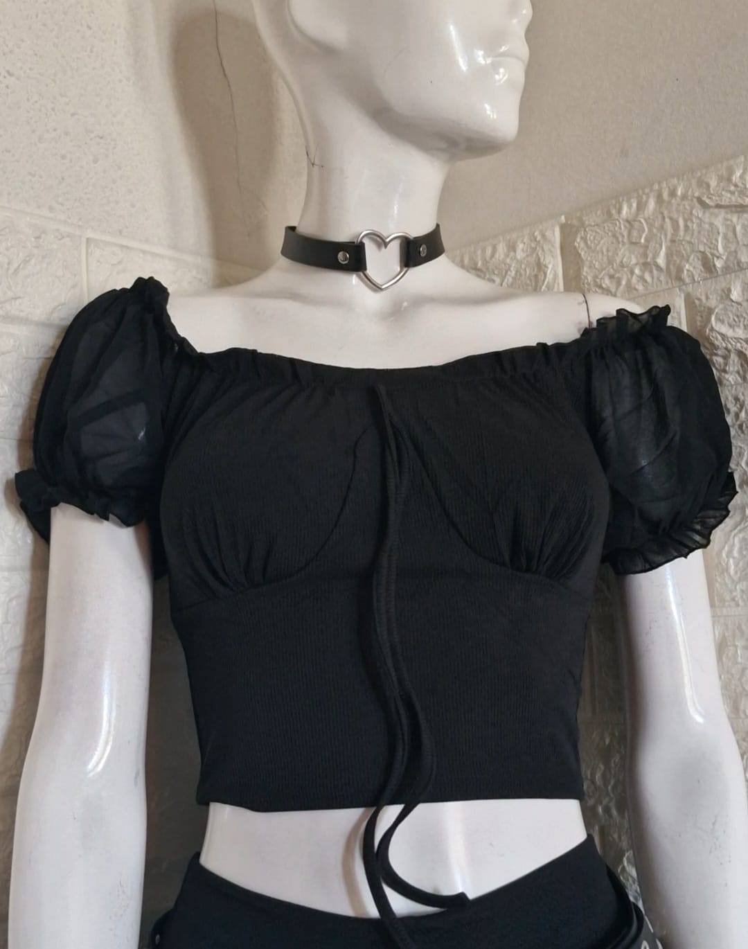 Crop Tops o Poleras negras Verano para esos días de fiesta o solo salir de paseo y verse maravillosa