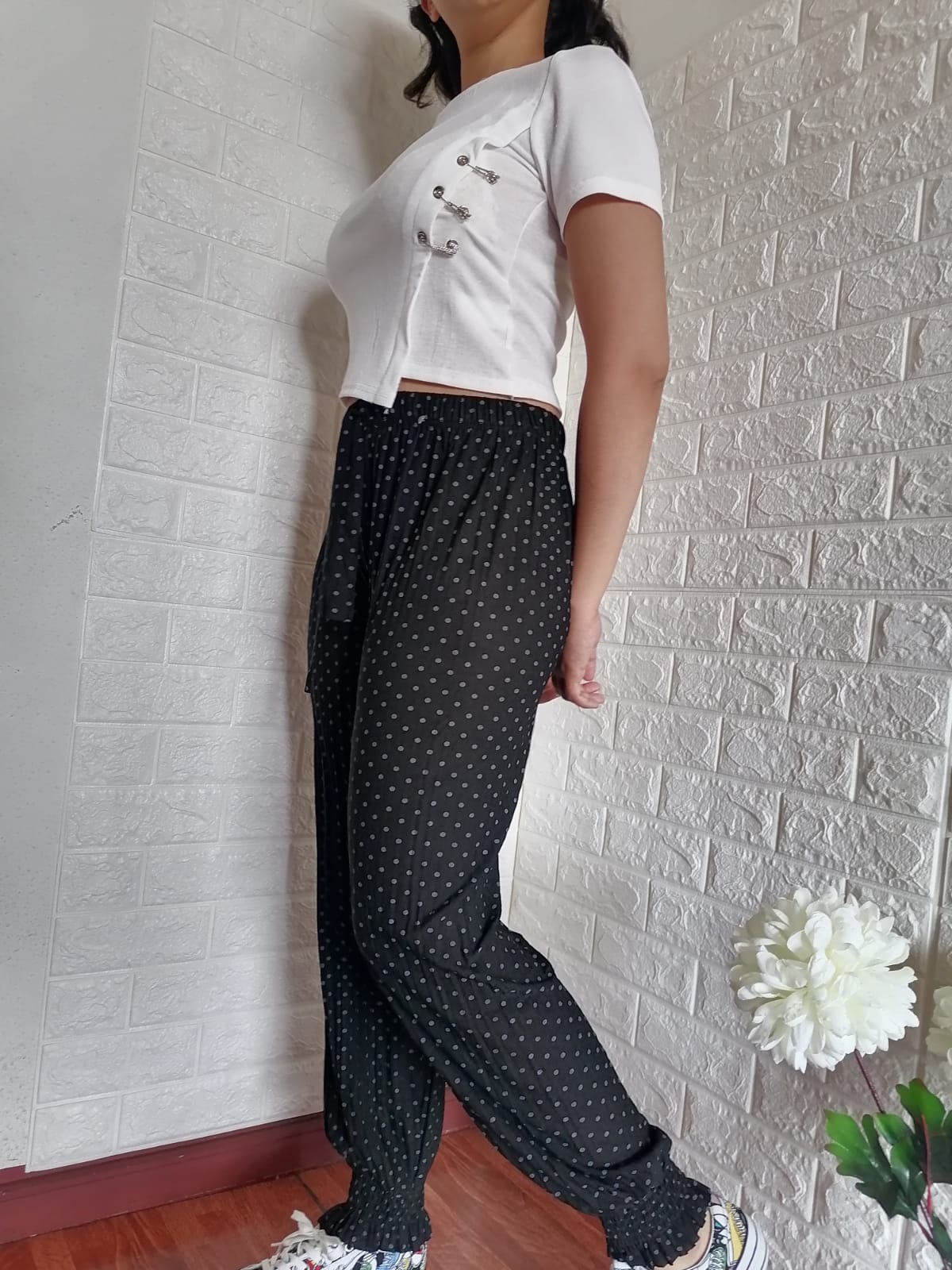 Pantalones de tela fresca vienen en variados colores