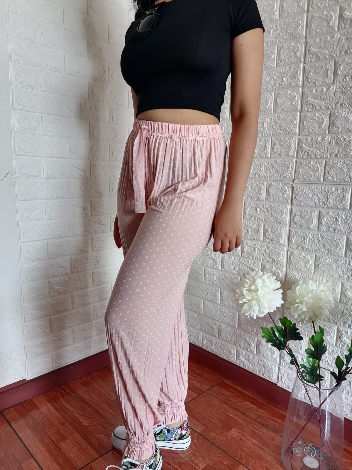 Pantalones de tela fresca vienen en  variados colores