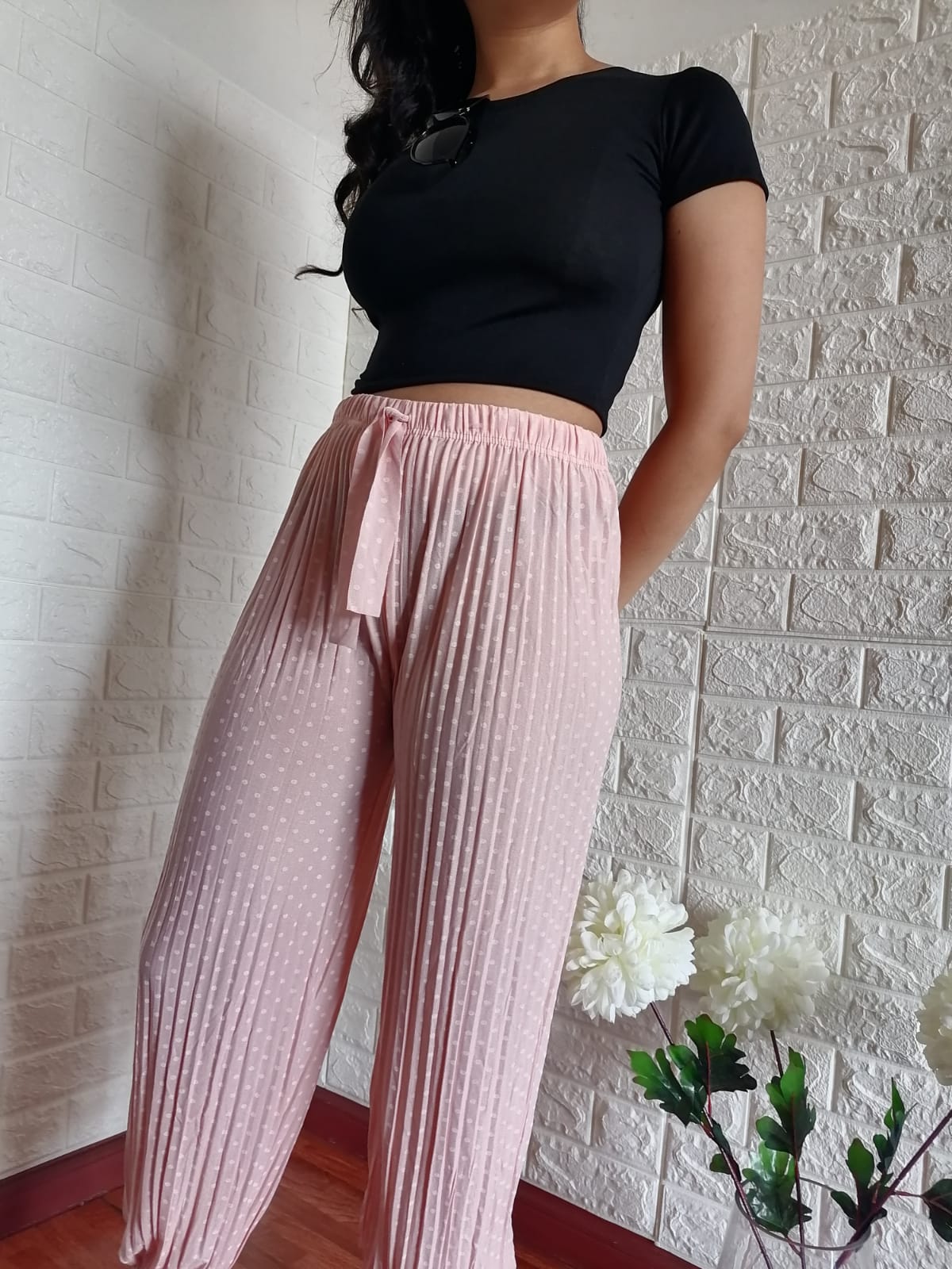 Pantalones de tela fresca vienen en  variados colores